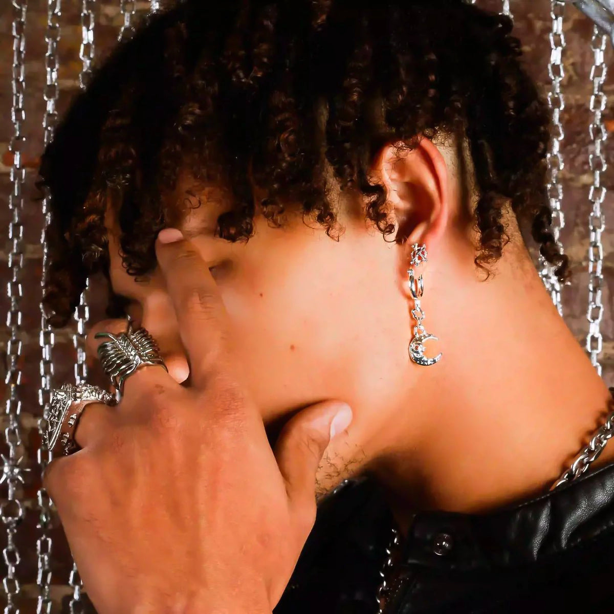 ANARCHY BONE EARRING - Hard Jewelry™
